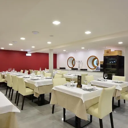 Cacarola Dois - Local Πανσιόν 4*